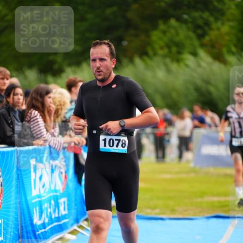 30.08.2026 - Elbe Triathlon Hamburg LAZAROV Photography http://msf.ph/oto/10058595 30.08.2026 11:29:32 Ziel 749, 1078, 1183 meine-sportfotos.de
