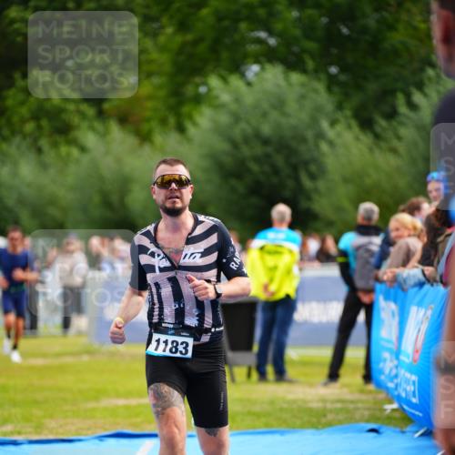 30.08.2026 - Elbe Triathlon Hamburg LAZAROV Photography http://msf.ph/oto/10058602 30.08.2026 11:29:35 Ziel 659, 749, 1078, 1183 meine-sportfotos.de