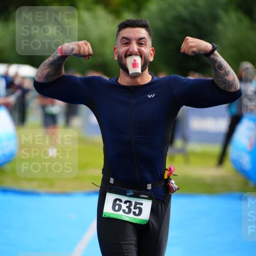 30.08.2026 - Elbe Triathlon Hamburg LAZAROV Photography http://msf.ph/oto/10058620 30.08.2026 11:29:47 Ziel 635, 659, 880 meine-sportfotos.de