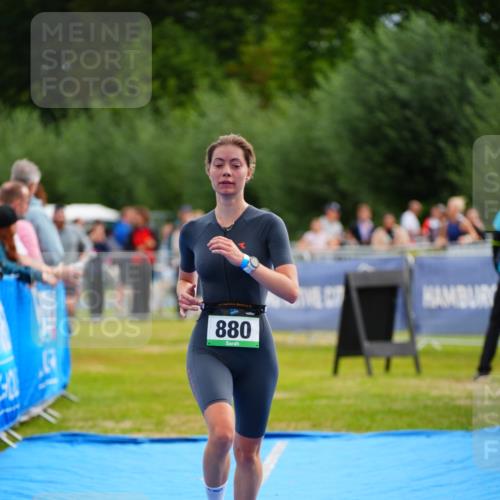 30.08.2026 - Elbe Triathlon Hamburg LAZAROV Photography http://msf.ph/oto/10058629 30.08.2026 11:29:52 Ziel 880, 1092 meine-sportfotos.de