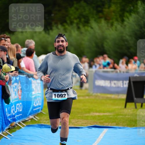 30.08.2026 - Elbe Triathlon Hamburg LAZAROV Photography http://msf.ph/oto/10058641 30.08.2026 11:29:59 Ziel 1092, 1193 meine-sportfotos.de