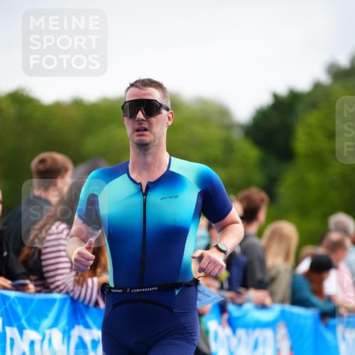 30.08.2026 - Elbe Triathlon Hamburg LAZAROV Photography http://msf.ph/oto/10058647 30.08.2026 11:30:07 Ziel 798, 1193 meine-sportfotos.de