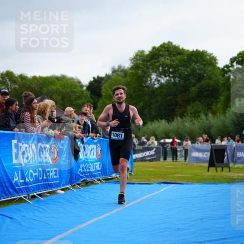 30.08.2026 - Elbe Triathlon Hamburg LAZAROV Photography http://msf.ph/oto/10058673 30.08.2026 11:30:18 Ziel 1081, 1285 meine-sportfotos.de
