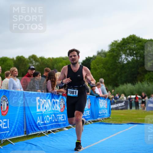 30.08.2026 - Elbe Triathlon Hamburg LAZAROV Photography http://msf.ph/oto/10058677 30.08.2026 11:30:19 Ziel 1081, 1285 meine-sportfotos.de