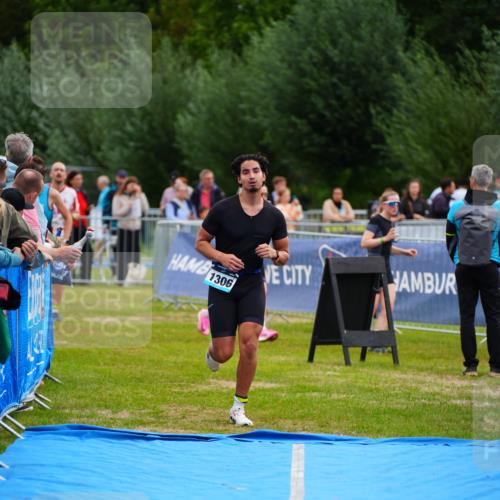 30.08.2026 - Elbe Triathlon Hamburg LAZAROV Photography http://msf.ph/oto/10058709 30.08.2026 11:30:55 Ziel 1306, 1442 meine-sportfotos.de