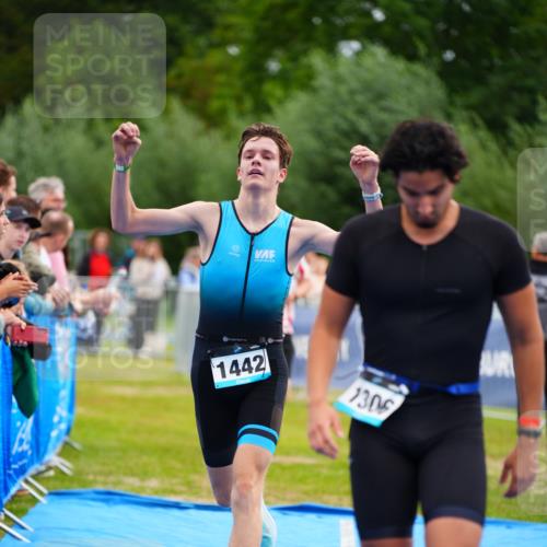 30.08.2026 - Elbe Triathlon Hamburg LAZAROV Photography http://msf.ph/oto/10058723 30.08.2026 11:31:00 Ziel 1018, 1306, 1442 meine-sportfotos.de