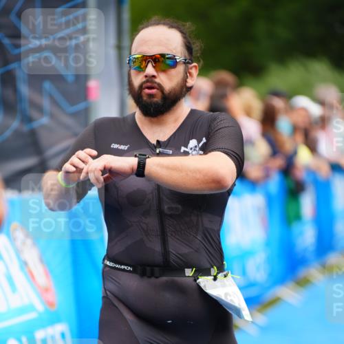 30.08.2026 - Elbe Triathlon Hamburg LAZAROV Photography http://msf.ph/oto/10058781 30.08.2026 11:32:04 Ziel 662, 1016, 1062 meine-sportfotos.de