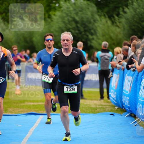 30.08.2026 - Elbe Triathlon Hamburg LAZAROV Photography http://msf.ph/oto/10058806 30.08.2026 11:32:17 Ziel 716, 729, 1026, 1170, 1369, 1438 meine-sportfotos.de