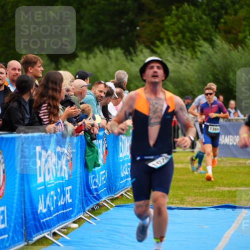 30.08.2026 - Elbe Triathlon Hamburg LAZAROV Photography http://msf.ph/oto/10058807 30.08.2026 11:32:17 Ziel 716, 729, 1026, 1170, 1369, 1438 meine-sportfotos.de