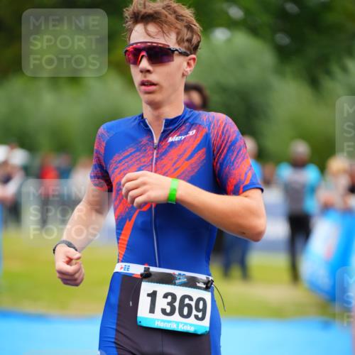 30.08.2026 - Elbe Triathlon Hamburg LAZAROV Photography http://msf.ph/oto/10058823 30.08.2026 11:32:23 Ziel 1222, 1369, 1438 meine-sportfotos.de
