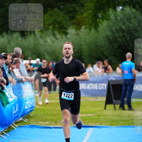 30.08.2026 - Elbe Triathlon Hamburg LAZAROV Photography http://msf.ph/oto/10058837 30.08.2026 11:32:30 Ziel 1086, 1189, 1222 meine-sportfotos.de