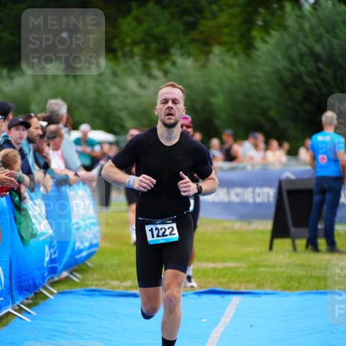 30.08.2026 - Elbe Triathlon Hamburg LAZAROV Photography http://msf.ph/oto/10058840 30.08.2026 11:32:31 Ziel 509, 690, 1086, 1189, 1222 meine-sportfotos.de
