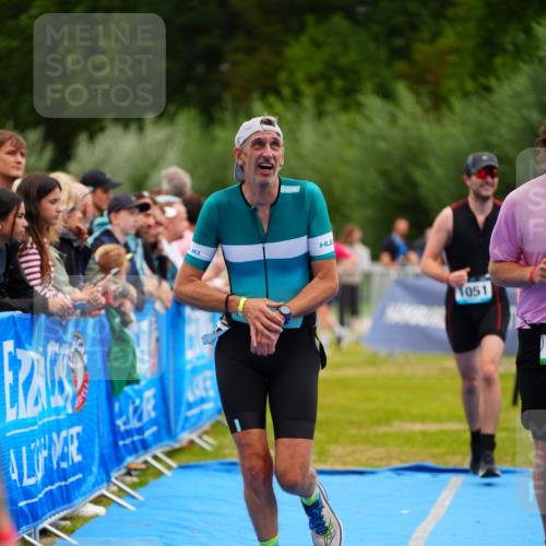 30.08.2026 - Elbe Triathlon Hamburg LAZAROV Photography http://msf.ph/oto/10058863 30.08.2026 11:32:39 Ziel 509, 604, 690, 1051, 1086 meine-sportfotos.de