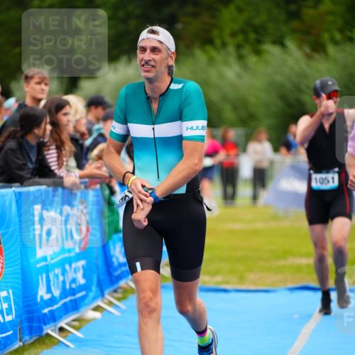 30.08.2026 - Elbe Triathlon Hamburg LAZAROV Photography http://msf.ph/oto/10058867 30.08.2026 11:32:40 Ziel 509, 604, 690, 1051, 1086 meine-sportfotos.de