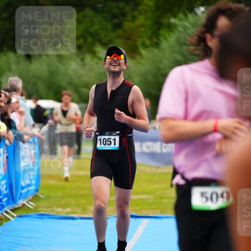 30.08.2026 - Elbe Triathlon Hamburg LAZAROV Photography http://msf.ph/oto/10058871 30.08.2026 11:32:41 Ziel 509, 604, 690, 1051 meine-sportfotos.de
