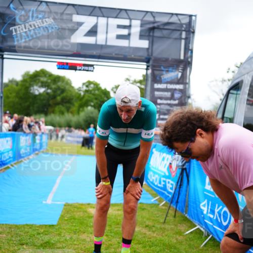 30.08.2026 - Elbe Triathlon Hamburg LAZAROV Photography http://msf.ph/oto/10058892 30.08.2026 11:32:50 Ziel 604 meine-sportfotos.de
