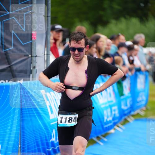 30.08.2026 - Elbe Triathlon Hamburg LAZAROV Photography http://msf.ph/oto/10058903 30.08.2026 11:33:03 Ziel 1184 meine-sportfotos.de
