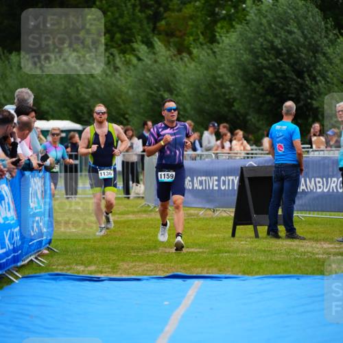30.08.2026 - Elbe Triathlon Hamburg LAZAROV Photography http://msf.ph/oto/10058905 30.08.2026 11:33:14 Ziel 1136, 1159 meine-sportfotos.de