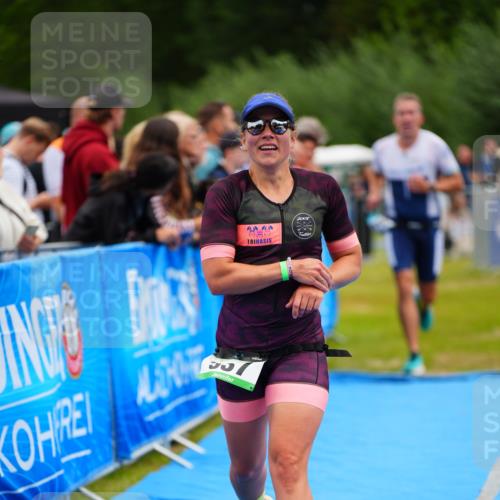30.08.2026 - Elbe Triathlon Hamburg LAZAROV Photography http://msf.ph/oto/10058932 30.08.2026 11:33:26 Ziel 937, 1254 meine-sportfotos.de
