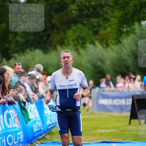 30.08.2026 - Elbe Triathlon Hamburg LAZAROV Photography http://msf.ph/oto/10058941 30.08.2026 11:33:28 Ziel 843, 937, 1126, 1254, 1313 meine-sportfotos.de