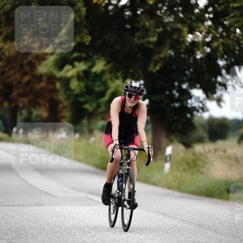 30.08.2026 - Elbe Triathlon Hamburg Michael Burmester http://msf.ph/oto/10058961 30.08.2026 11:27:06 Radfahren 1398, 1463 meine-sportfotos.de