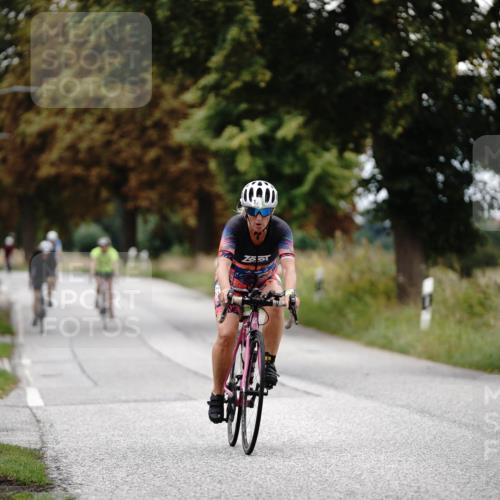 30.08.2026 - Elbe Triathlon Hamburg Michael Burmester http://msf.ph/oto/10058971 30.08.2026 11:27:27 Radfahren 1357, 1604, 1613, 1713 meine-sportfotos.de