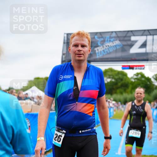 30.08.2026 - Elbe Triathlon Hamburg LAZAROV Photography http://msf.ph/oto/10058972 30.08.2026 11:33:49 Ziel 680, 863, 870 meine-sportfotos.de
