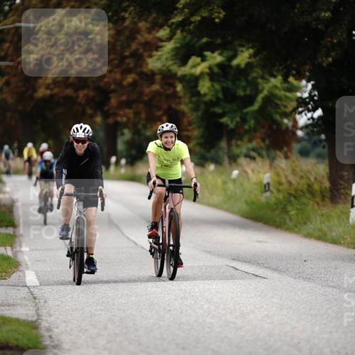 30.08.2026 - Elbe Triathlon Hamburg Michael Burmester http://msf.ph/oto/10058979 30.08.2026 11:27:30 Radfahren 1604, 1613, 1628, 1713 meine-sportfotos.de