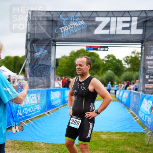 30.08.2026 - Elbe Triathlon Hamburg LAZAROV Photography http://msf.ph/oto/10058984 30.08.2026 11:33:52 Ziel 680, 863, 870 meine-sportfotos.de