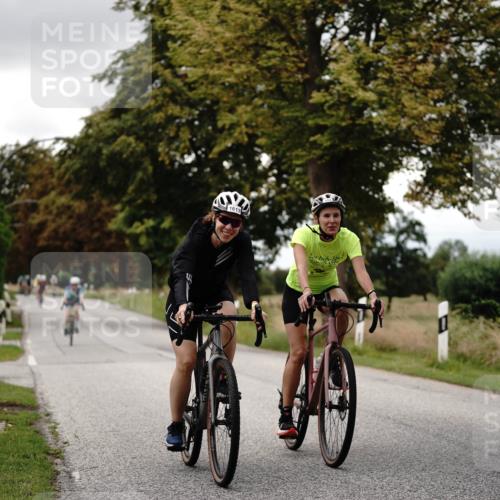 30.08.2026 - Elbe Triathlon Hamburg Michael Burmester http://msf.ph/oto/10058987 30.08.2026 11:27:33 Radfahren 1481, 1604, 1613, 1628 meine-sportfotos.de