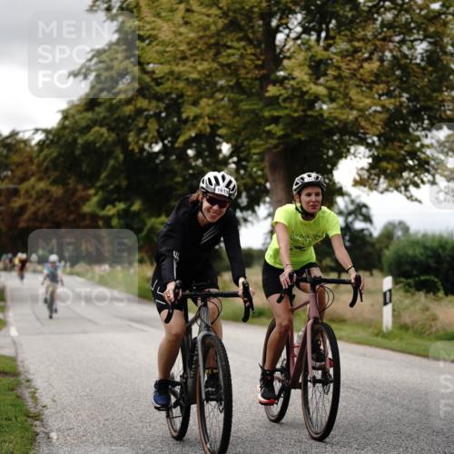 30.08.2026 - Elbe Triathlon Hamburg Michael Burmester http://msf.ph/oto/10058989 30.08.2026 11:27:33 Radfahren 1481, 1604, 1613, 1628 meine-sportfotos.de