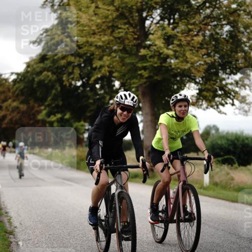 30.08.2026 - Elbe Triathlon Hamburg Michael Burmester http://msf.ph/oto/10058991 30.08.2026 11:27:33 Radfahren 1481, 1604, 1613, 1628 meine-sportfotos.de