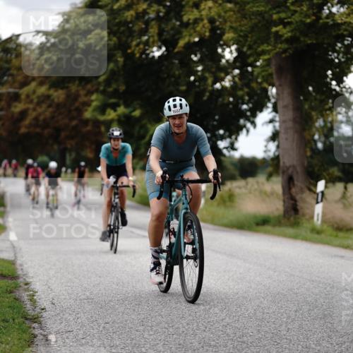 30.08.2026 - Elbe Triathlon Hamburg Michael Burmester http://msf.ph/oto/10059037 30.08.2026 11:27:46 Radfahren 1366, 1457, 1458, 1518, 1652, 1657, 1661, 1692, 1704, 1711 meine-sportfotos.de