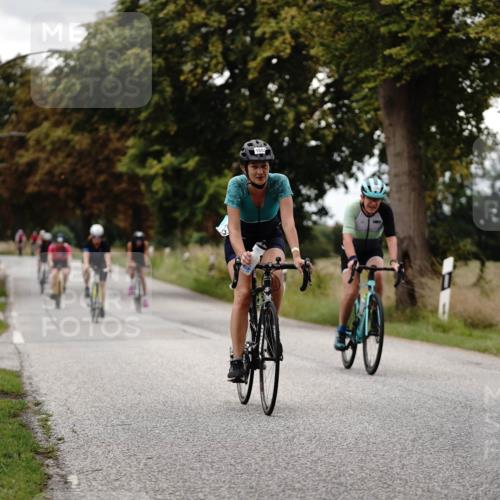 30.08.2026 - Elbe Triathlon Hamburg Michael Burmester http://msf.ph/oto/10059042 30.08.2026 11:27:47 Radfahren 1366, 1457, 1458, 1652, 1657, 1661, 1704, 1711 meine-sportfotos.de
