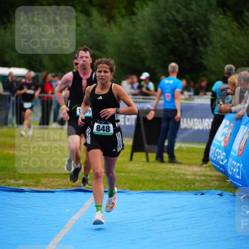 30.08.2026 - Elbe Triathlon Hamburg LAZAROV Photography http://msf.ph/oto/10059054 30.08.2026 11:34:17 Ziel 848, 1149, 1153, 1199 meine-sportfotos.de