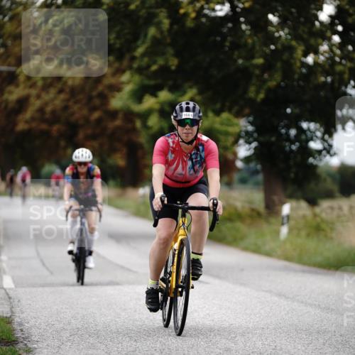 30.08.2026 - Elbe Triathlon Hamburg Michael Burmester http://msf.ph/oto/10059055 30.08.2026 11:27:51 Radfahren 1366, 1458, 1661, 1704, 1711 meine-sportfotos.de