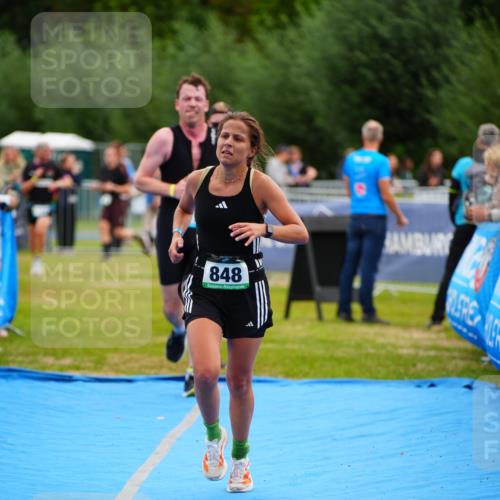 30.08.2026 - Elbe Triathlon Hamburg LAZAROV Photography http://msf.ph/oto/10059061 30.08.2026 11:34:18 Ziel 848, 1149, 1153, 1199 meine-sportfotos.de
