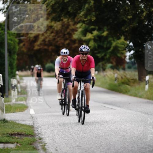 30.08.2026 - Elbe Triathlon Hamburg Michael Burmester http://msf.ph/oto/10059069 30.08.2026 11:28:00 Radfahren 1466, 1606, 1614, 1616, 1693 meine-sportfotos.de
