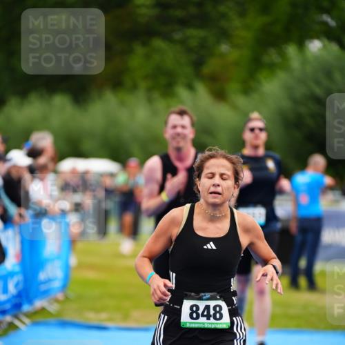 30.08.2026 - Elbe Triathlon Hamburg LAZAROV Photography http://msf.ph/oto/10059070 30.08.2026 11:34:19 Ziel 848, 1149, 1153, 1199 meine-sportfotos.de