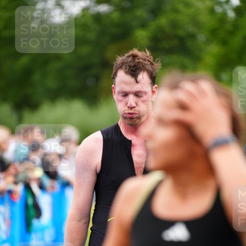 30.08.2026 - Elbe Triathlon Hamburg LAZAROV Photography http://msf.ph/oto/10059099 30.08.2026 11:34:23 Ziel 570, 1149, 1153, 1199 meine-sportfotos.de