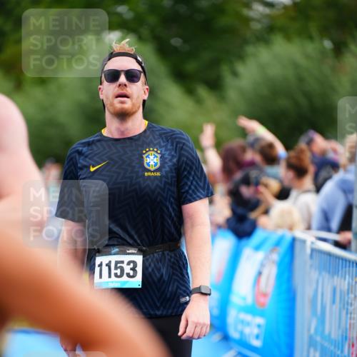30.08.2026 - Elbe Triathlon Hamburg LAZAROV Photography http://msf.ph/oto/10059104 30.08.2026 11:34:24 Ziel 570, 1149, 1153, 1199 meine-sportfotos.de