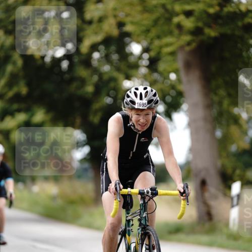 30.08.2026 - Elbe Triathlon Hamburg Michael Burmester http://msf.ph/oto/10059106 30.08.2026 11:28:12 Radfahren 1489, 1695, 1710 meine-sportfotos.de