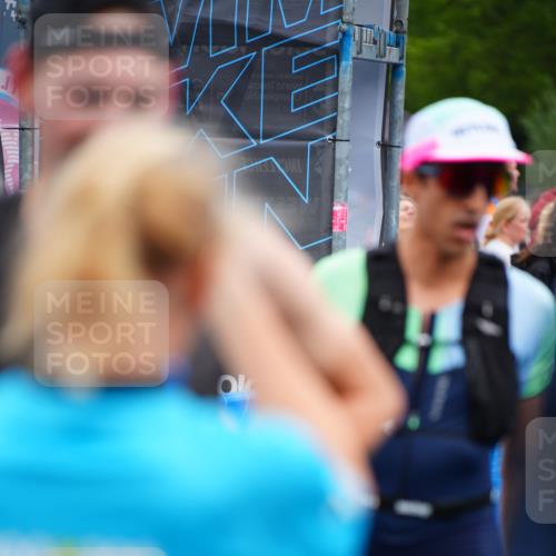30.08.2026 - Elbe Triathlon Hamburg LAZAROV Photography http://msf.ph/oto/10059118 30.08.2026 11:34:32 Ziel 570, 1141, 1266 meine-sportfotos.de