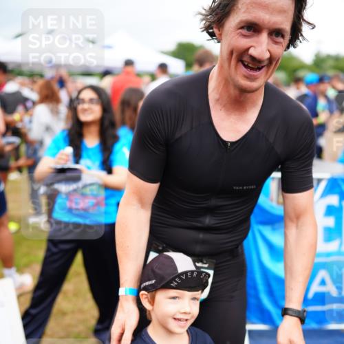 30.08.2026 - Elbe Triathlon Hamburg LAZAROV Photography http://msf.ph/oto/10059153 30.08.2026 11:34:44 Ziel 1034, 1090, 1141, 1157 meine-sportfotos.de