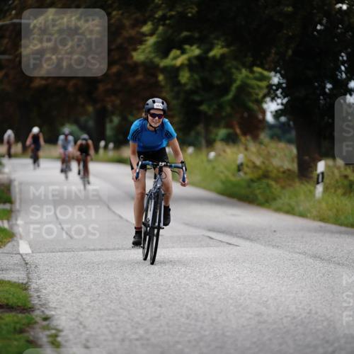 30.08.2026 - Elbe Triathlon Hamburg Michael Burmester http://msf.ph/oto/10059186 30.08.2026 11:29:02 Radfahren 1479, 1551, 1588, 1636, 1646 meine-sportfotos.de