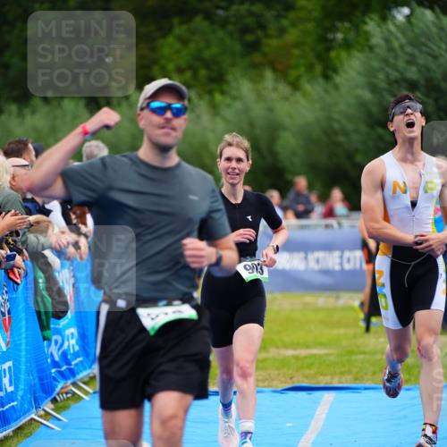 30.08.2026 - Elbe Triathlon Hamburg LAZAROV Photography http://msf.ph/oto/10059211 30.08.2026 11:35:01 Ziel 578, 903, 1213, 1230, 1441 meine-sportfotos.de