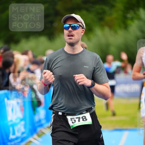 30.08.2026 - Elbe Triathlon Hamburg LAZAROV Photography http://msf.ph/oto/10059218 30.08.2026 11:35:02 Ziel 578, 903, 1213, 1230, 1441 meine-sportfotos.de