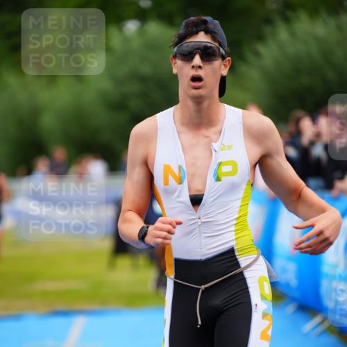 30.08.2026 - Elbe Triathlon Hamburg LAZAROV Photography http://msf.ph/oto/10059231 30.08.2026 11:35:03 Ziel 578, 903, 1213, 1230, 1441 meine-sportfotos.de