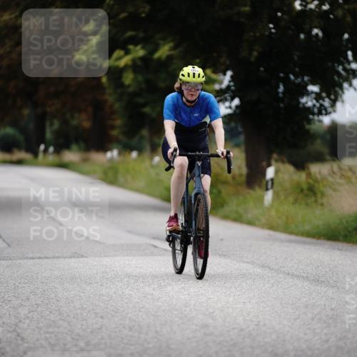 30.08.2026 - Elbe Triathlon Hamburg Michael Burmester http://msf.ph/oto/10059241 30.08.2026 11:29:20 Radfahren 1382, 1651 meine-sportfotos.de