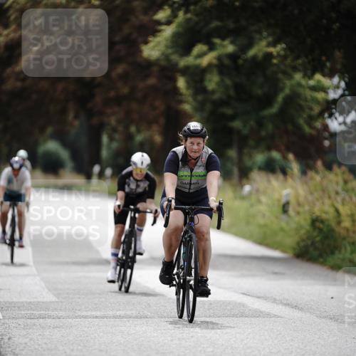 30.08.2026 - Elbe Triathlon Hamburg Michael Burmester http://msf.ph/oto/10059257 30.08.2026 11:29:35 Radfahren 1575, 1641, 1682 meine-sportfotos.de